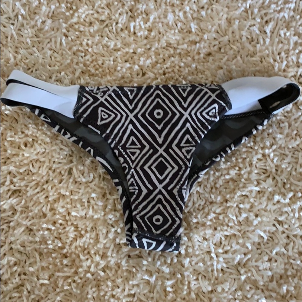 Billabong Neoprene bottoms